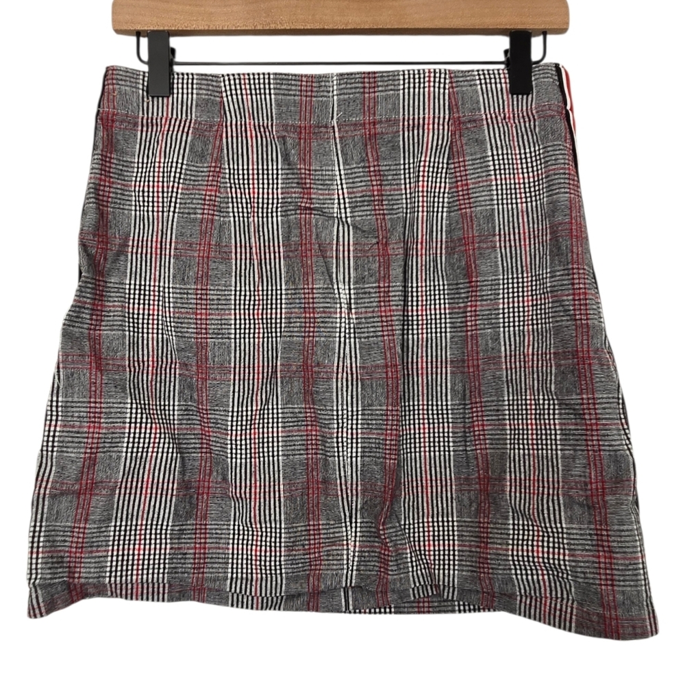 Hollister Plaid Mini Skirt Size Medium Red Black White Side Stripe Preppy Y2K - Picture 2 of 4